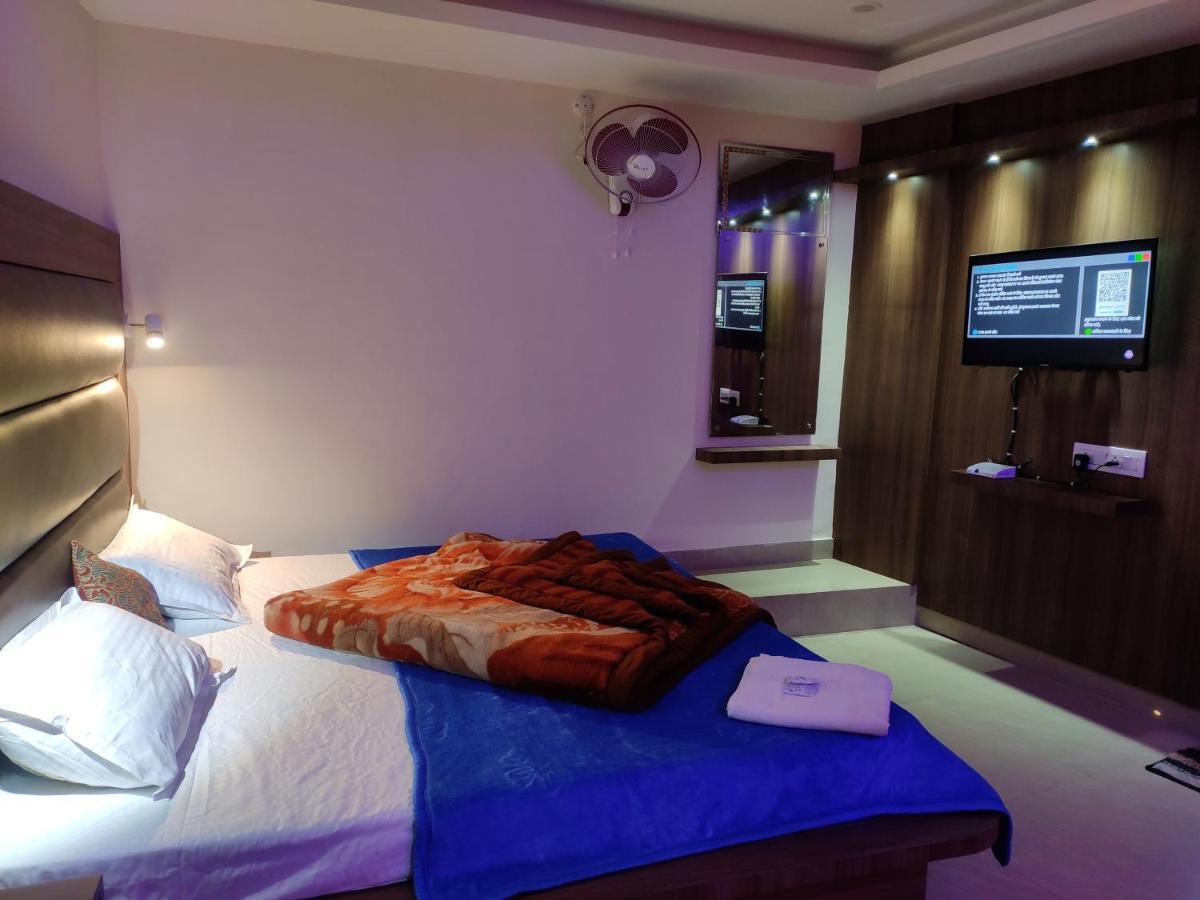Hotel Balaji Далхаузи Экстерьер фото