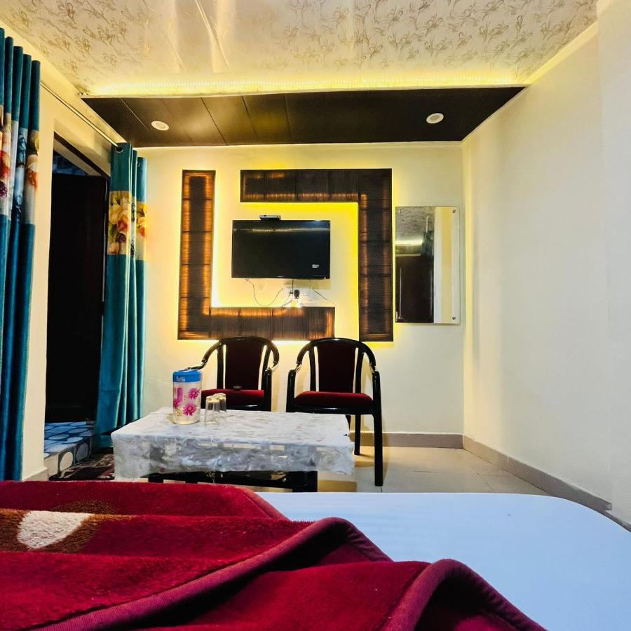 Hotel Balaji Далхаузи Экстерьер фото