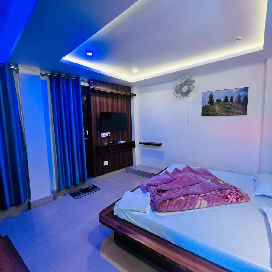 Hotel Balaji Далхаузи Экстерьер фото