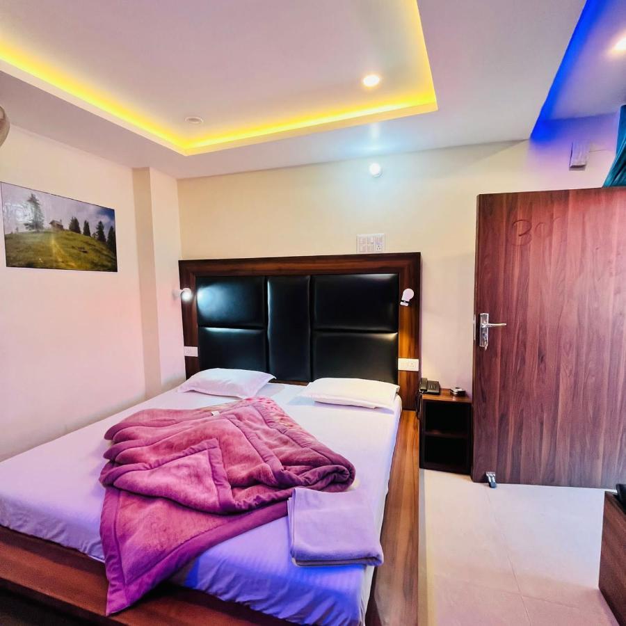 Hotel Balaji Далхаузи Экстерьер фото